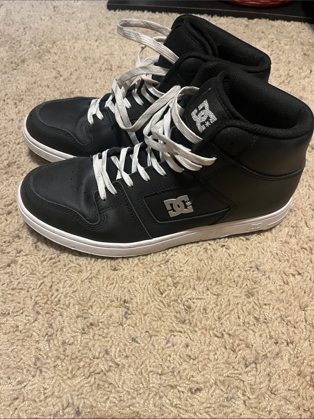 DC Black High-Top Skate Shoes with White Accents - Picture 3 of 9